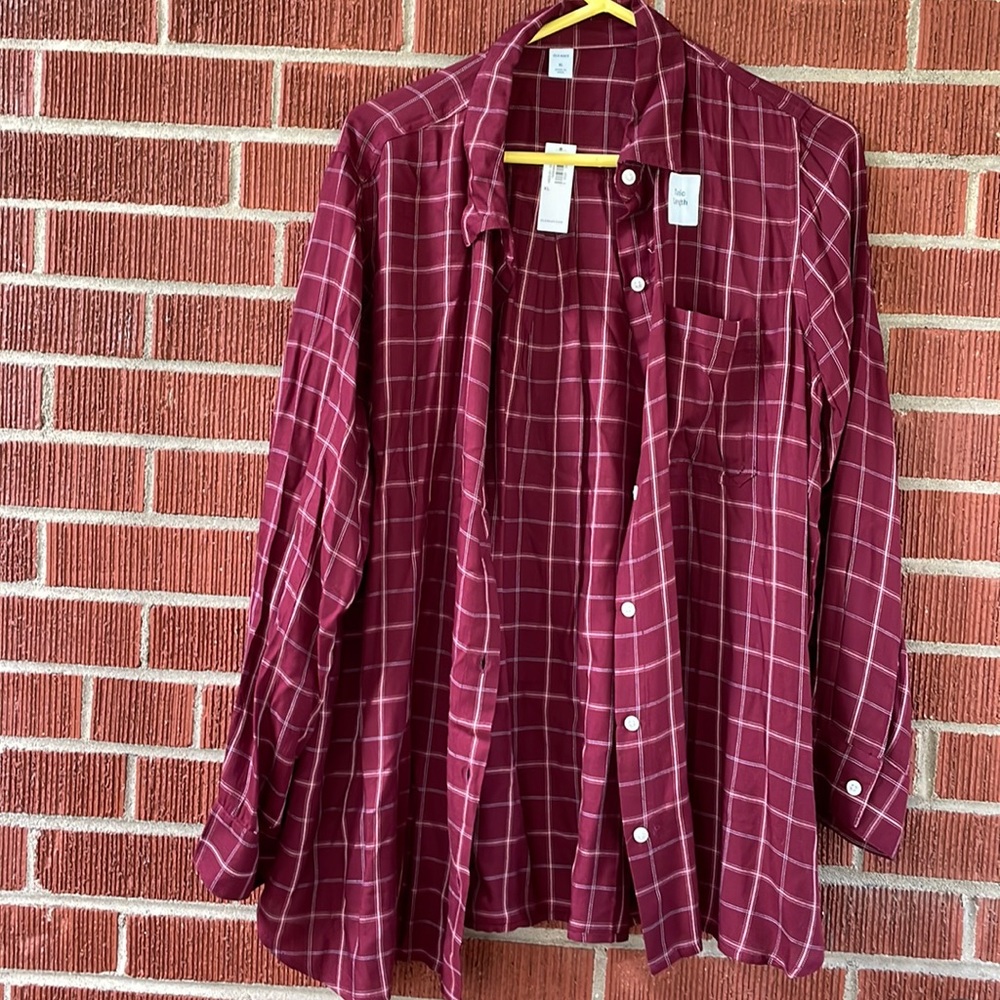 Old Navy Women’s XL Thin plaid flannel shirt maroon white pink plaid